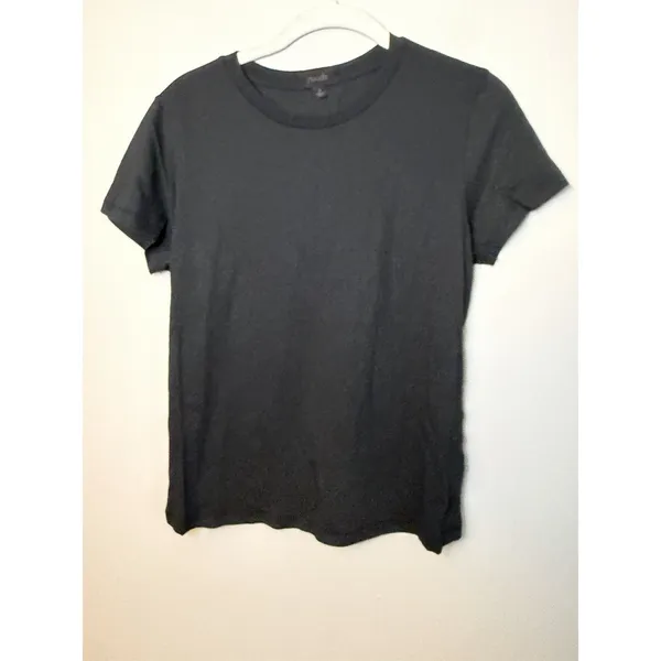NUUDS Women's Sz S Black Tee NEW - Image 3