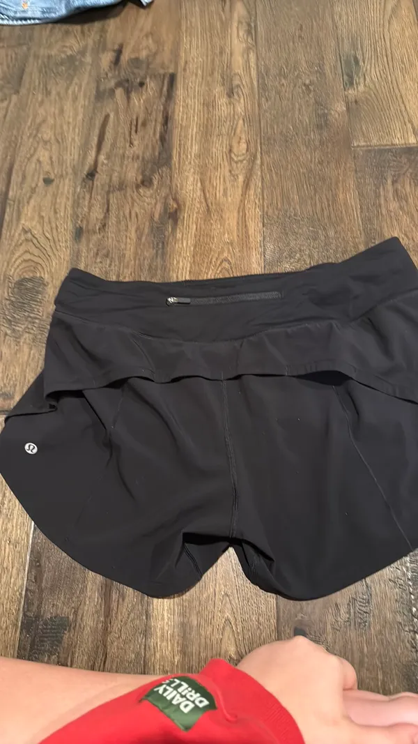 lululemon sped up shorts 2.5 - Image 3
