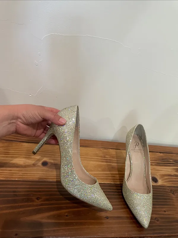 New! ADRIANNA PAPELL Platino Gold Pumps Size 8 Pointed Toe Heels Gold Sparkle - Image 5