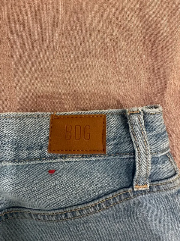 BDG Low-Rise Jeans - Image 5