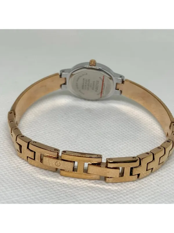 Elgin Diamond two Tone women’s watch oval 18mm Mop dial up to 7.5” running - Image 5