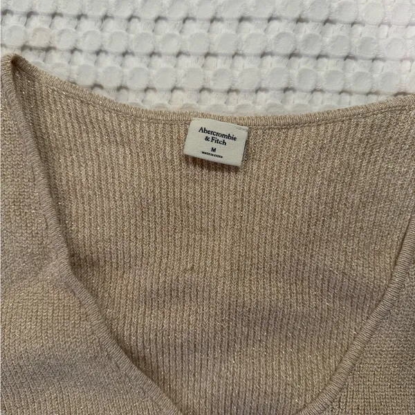 Abercrombie Metallic Beige Knit V-Neck Cardigan - Image 3