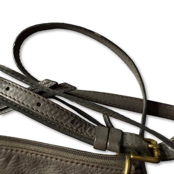 Fossil Purse Crossbody Grey Pebbled Leather‎ Purse Adjustable Strap Zip Pockets - Image 9