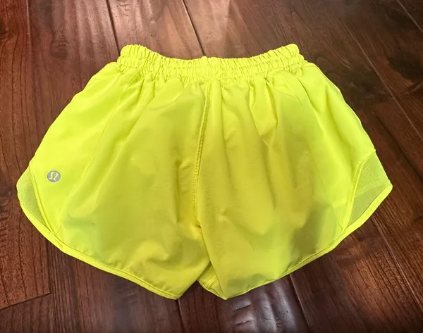 Lululemon Hotty Hot Shorts 4” - Image 3