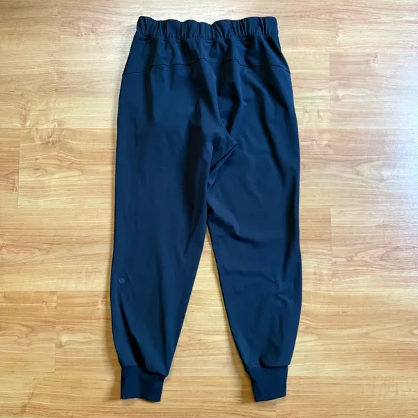 Lululemon Luxtreme Slim-fit Mid-rise Jogger Pants in Black Size Medium - Image 7