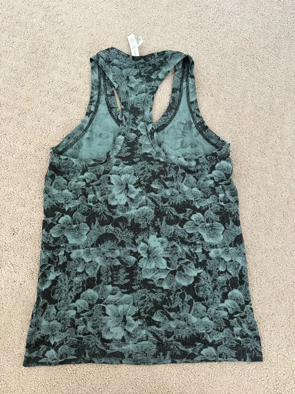 Athleta Racerback Tank Top - Women Size Small - Image 3