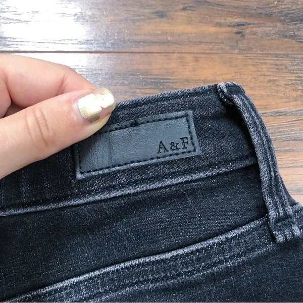 A&F • Simone High Rise Short black stretch denim cutoffs rolled hem cuffed - Image 10