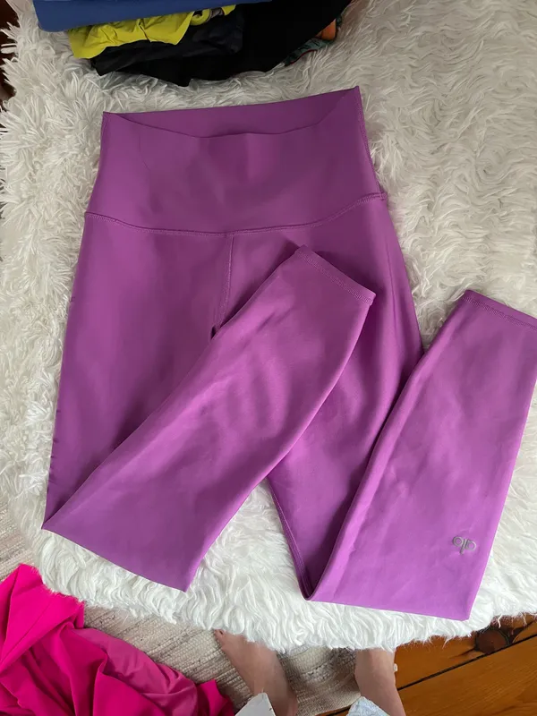 Alo AirLift Leggings - Image 2