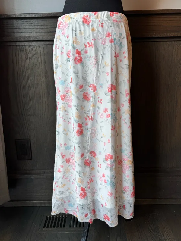 White Floral Maxi Skirt with Pink & Coral Blooms NWT XL - Image 5