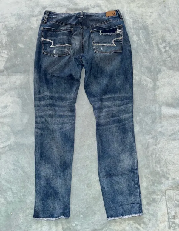 American Eagle Jeans - Image 5