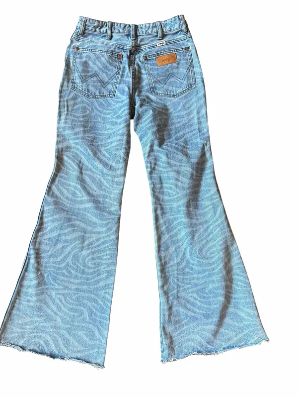 Wrangler Flare Leg Jeans Size 27x31 Wanderer High Rise Meow Laser Tiger Country - Image 4