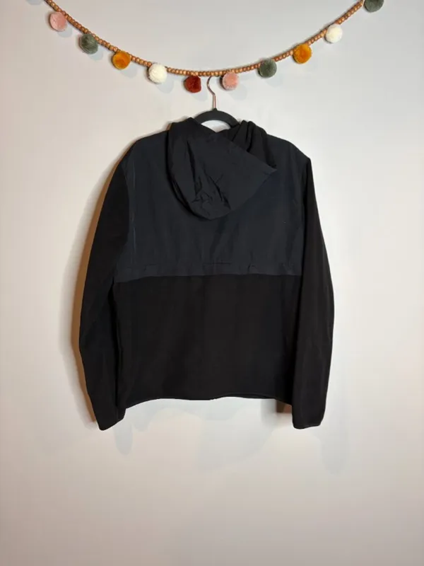 Old Navy black zip up fleece jacket - Image 5