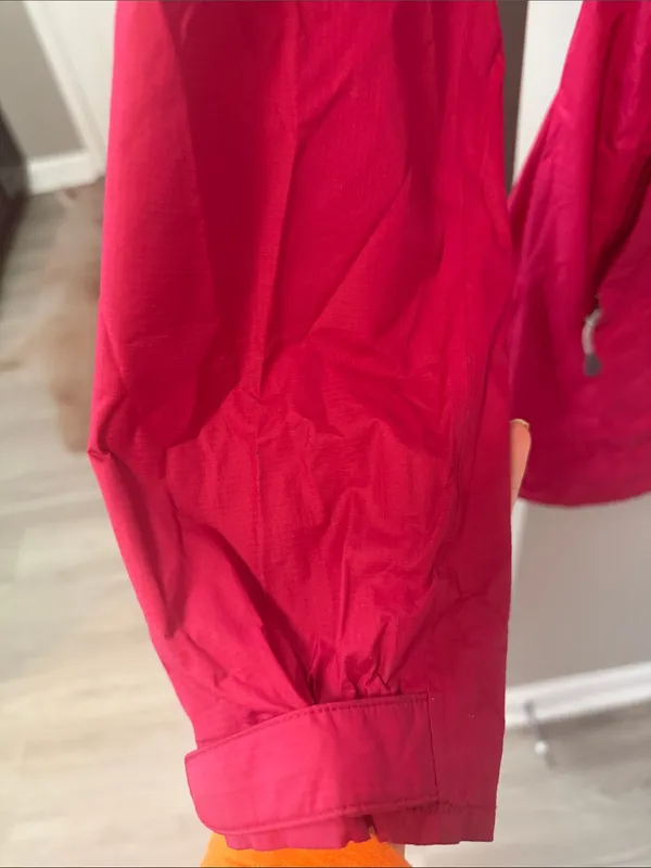 Mountain Hardwear Waterproof Hooded Jacket - Magenta / Pink S - Image 4