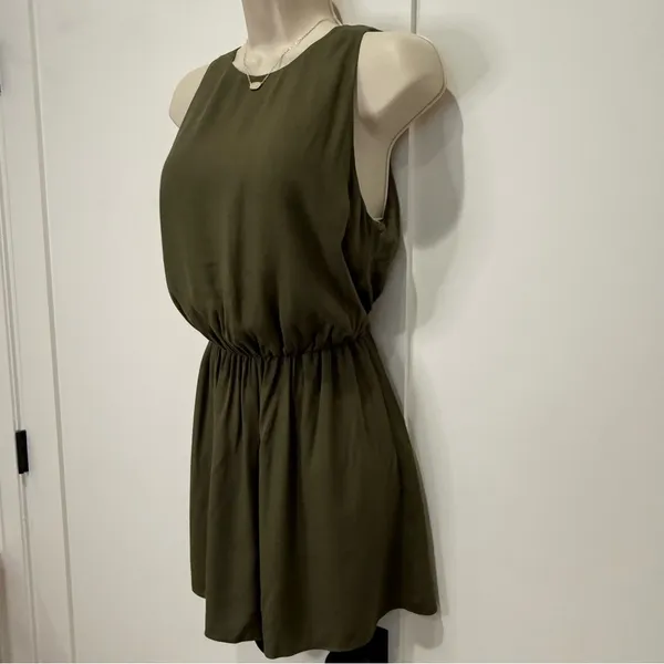 Alice + Olivia Open Back Romper Sleeveless Olive Green 2 Minimal Chic Vacation - Image 5