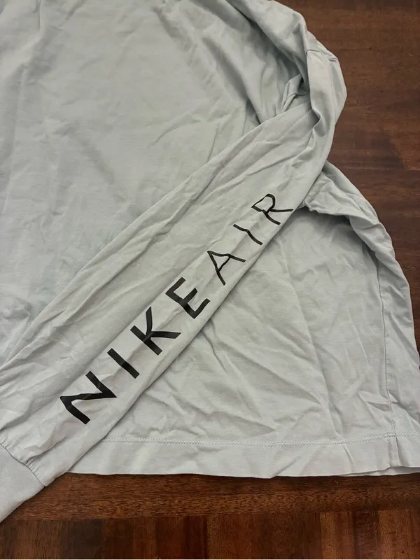 Nike Air T-Shirt Women’s Medium Long Sleeve Top Blue Gray Paint Spots - Image 6