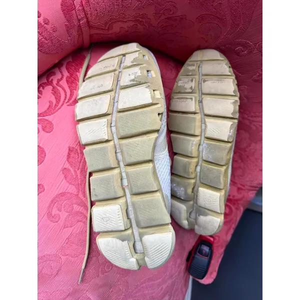 On Cloud Running Women’s Sneakers in Light Yellow - Image 8
