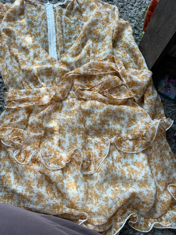 Hello Molly flirt floral‎ yellow and white mini dress, Size XS - Image 5