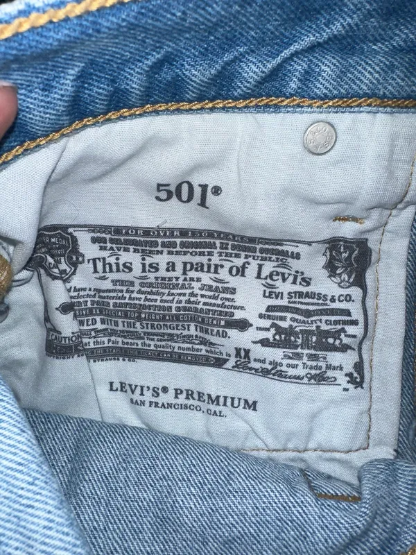 Levi’s 501 Denim Shorts - Image 4