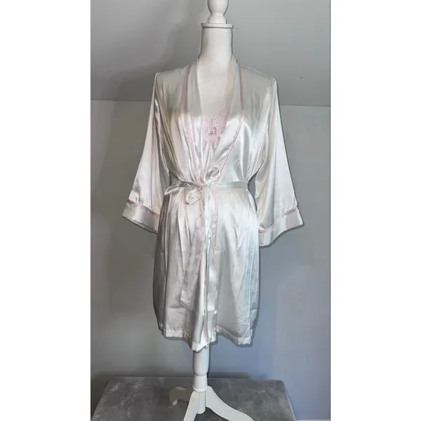 Women's Linea Donatella White & Pink Satin Robe & Chemise Set S - Image 5