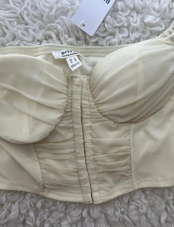 Beige Crop Top  - Image 4