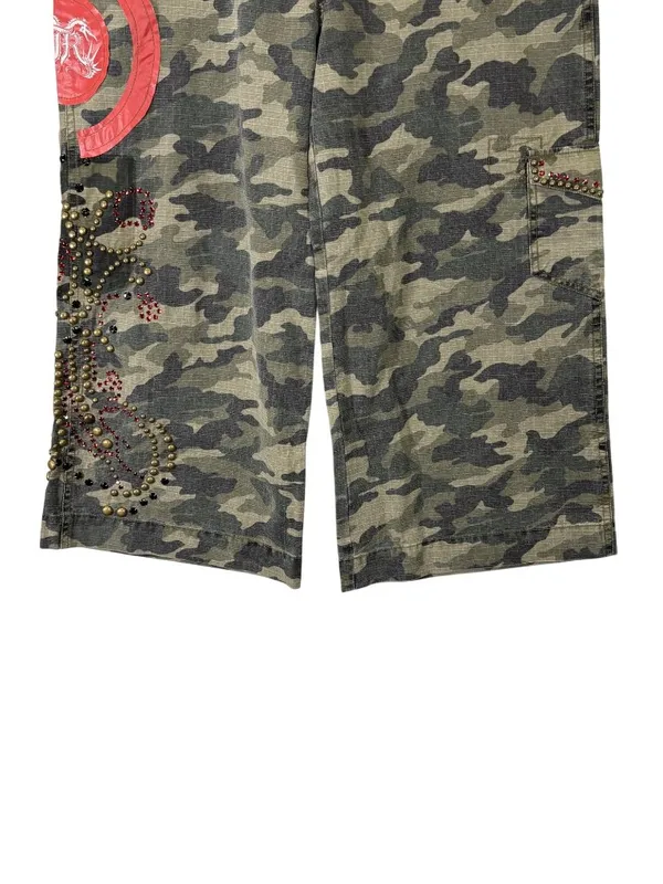 Vintage True Rebel Y2k Low Rise Embellished Cargo Shorts Size Large - Image 5