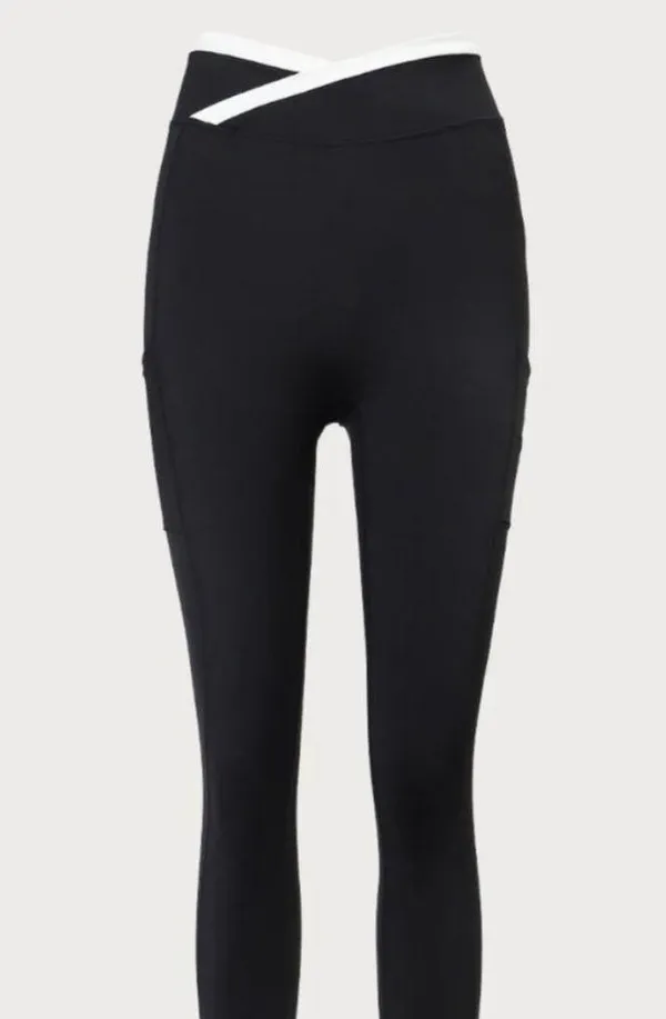 Berlook Black Natural Waisted Leggings 25” - Image 6