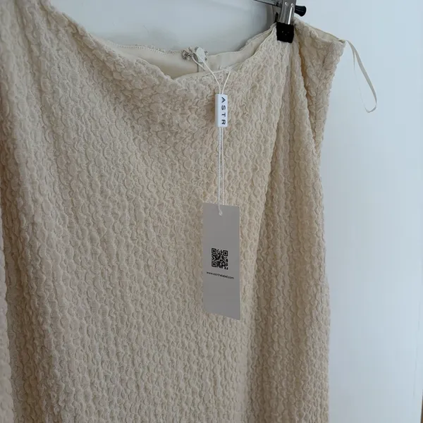 NWT ASTR The Label XL Mesh Midi Skirt Cream Textured Whimsical Romantic - Image 3