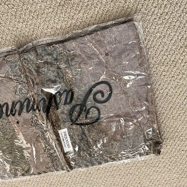 NEW Pashmina Scarf Wrap Tassles Tan Black 55% Pashmina 45% Silk SEALED - Image 3