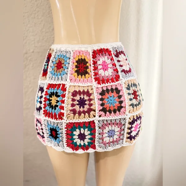 Crochet Patchwork Mini Skirt - Multicolor size XS to small lined - Image 7