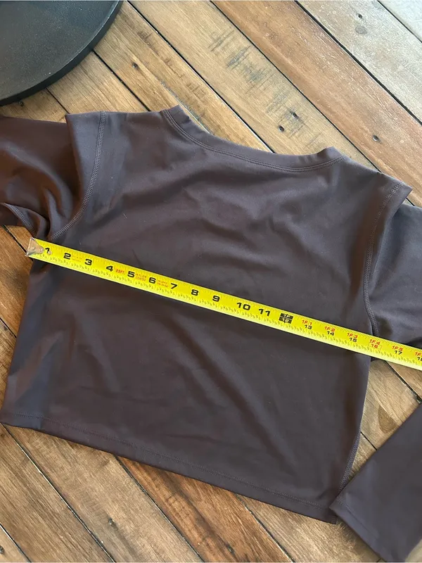 437 Long Sleeve Crop Athletic Brown Top L - Image 7