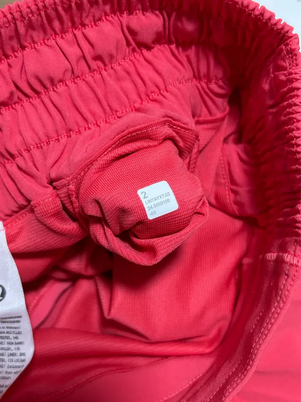Lululemon size 2 shorts/Hotty hot shorts - Image 12