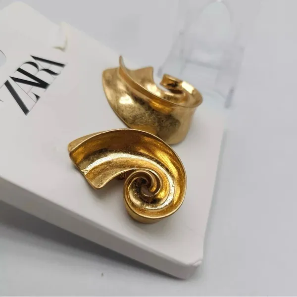 NWT ‼️ Zara Gold-Tone Spiral Abstract Seashell Post Earrings New Sold Out Online - Image 2
