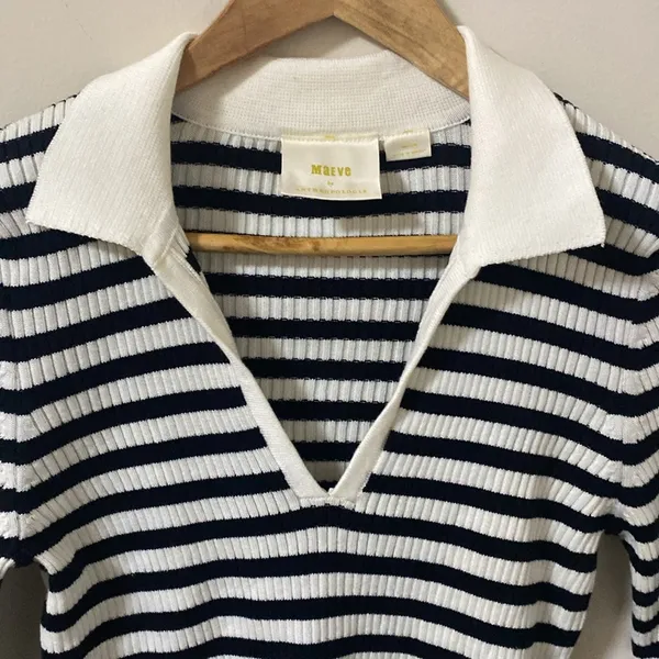 Anthropologie Maeve black & white Striped V Neck sweater size m - Image 2