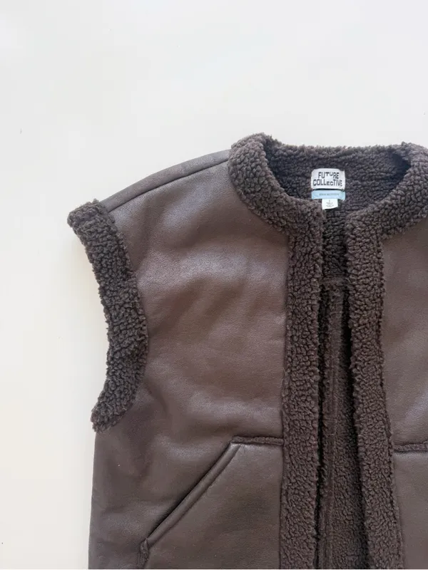 Future Collective Reese Blutstein Faux Shearling Vest Dark Brown Size Small - Image 3