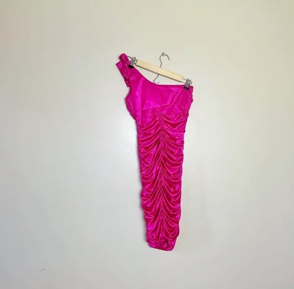 CLEARANCE! Pink Ruby Rox One-Shoulder Ruched Dress Size S Junior NWT - Image 2