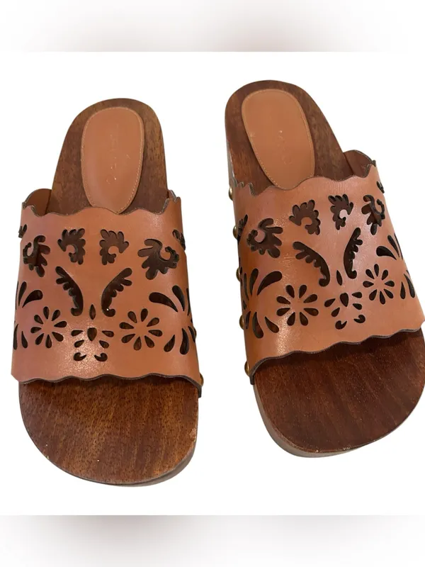 FARM RIO Brown Lace Leather Clog, Size 9, NWOT - Image 3