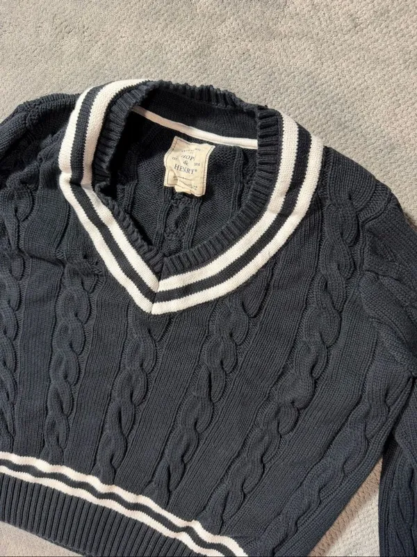 Hope & Henry Women's L Black White Cable Knit V-Neck Sweater Organic Cotton #170 - Image 4