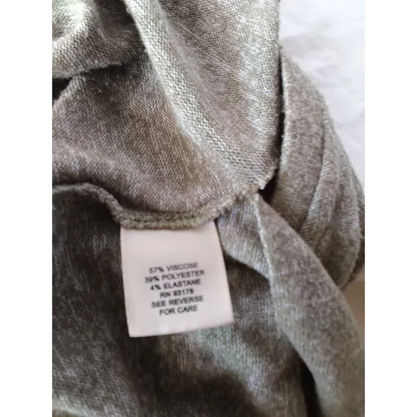 Philosophy L OverSized Feel Olive Top - Image 3