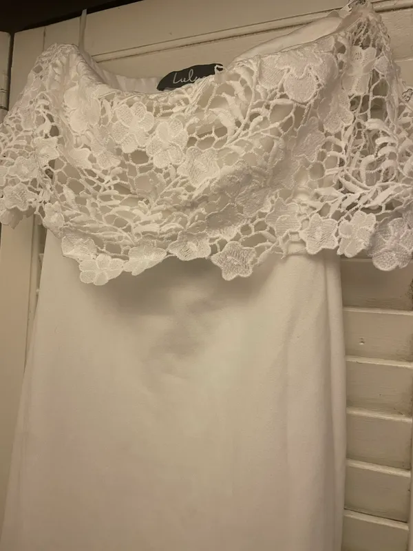 Lulus White Evening Gown - Image 4