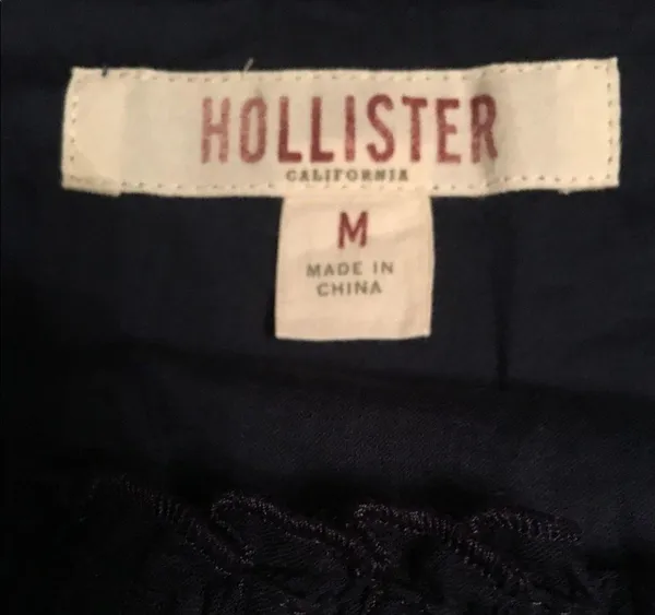 Hollister Medium Floral Top - Image 2