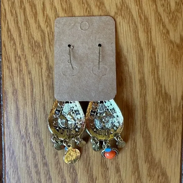 NWT Boho Earrings - Image 5