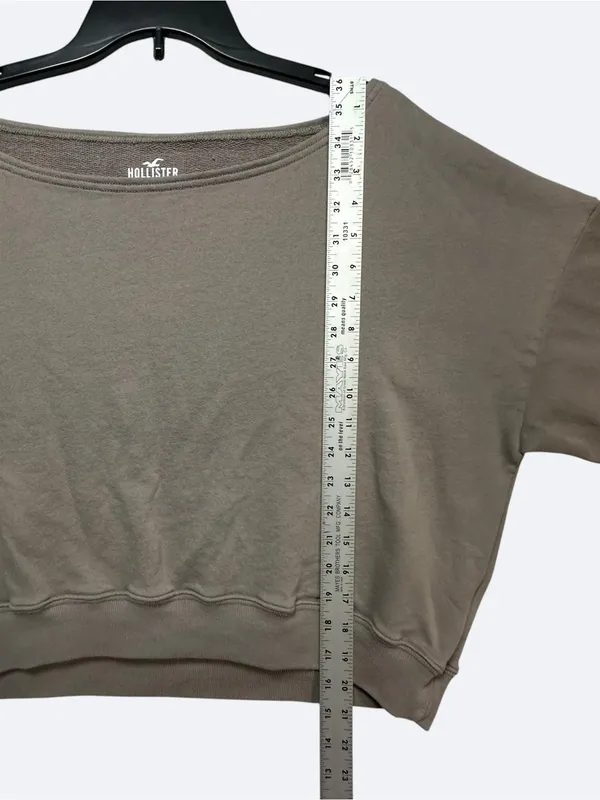 Hollister California Women’s Cropped Sweatshirt Size L Taupe Boat Neck - Image 4