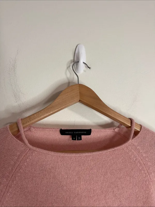 Skull Cashmere Dusty Pink Floral Skull Embroidery Neck Cutout Cashmere Sweater M - Image 8