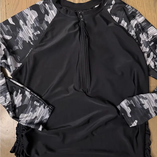 Free Country Women's Black & Gray Camo UPF 50 Long Sleeve 1/2 Zip Sun Shirt XL - Image 2