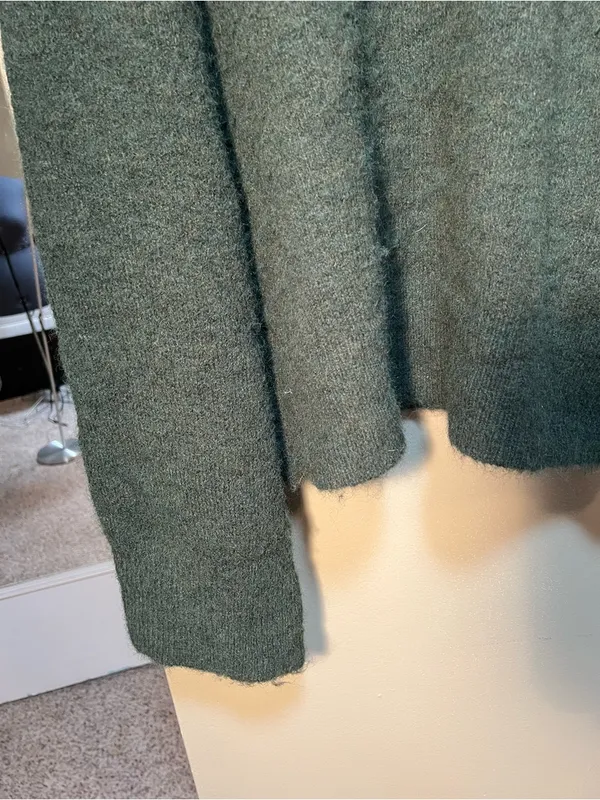 Calvin Klein‎ Jeans Women's Size XL Crewneck Sweater Oversized Dark Green Fuzzy - Image 4
