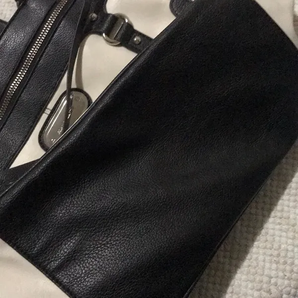 franco sarto shoulder handbag beige black - Image 3