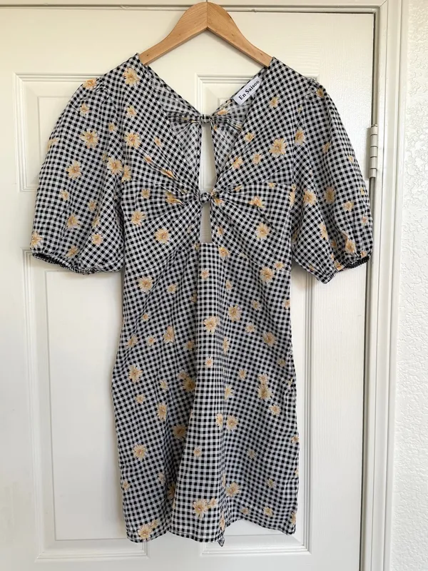 Anthropologie En Saison Floral Gingham Tie Front Cut Out Back Dress‎ - Image 3