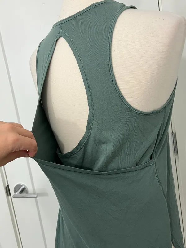 Lululemon Medium Green Open-Back Activewear Tank Top - Image 4