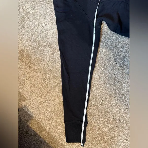 Lululemon Scuba Crew Neck Sweatshirt in Black Size 8 - Image 8
