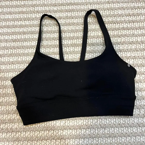 Vuori Women's Yosemite Sports Bra - Image 3